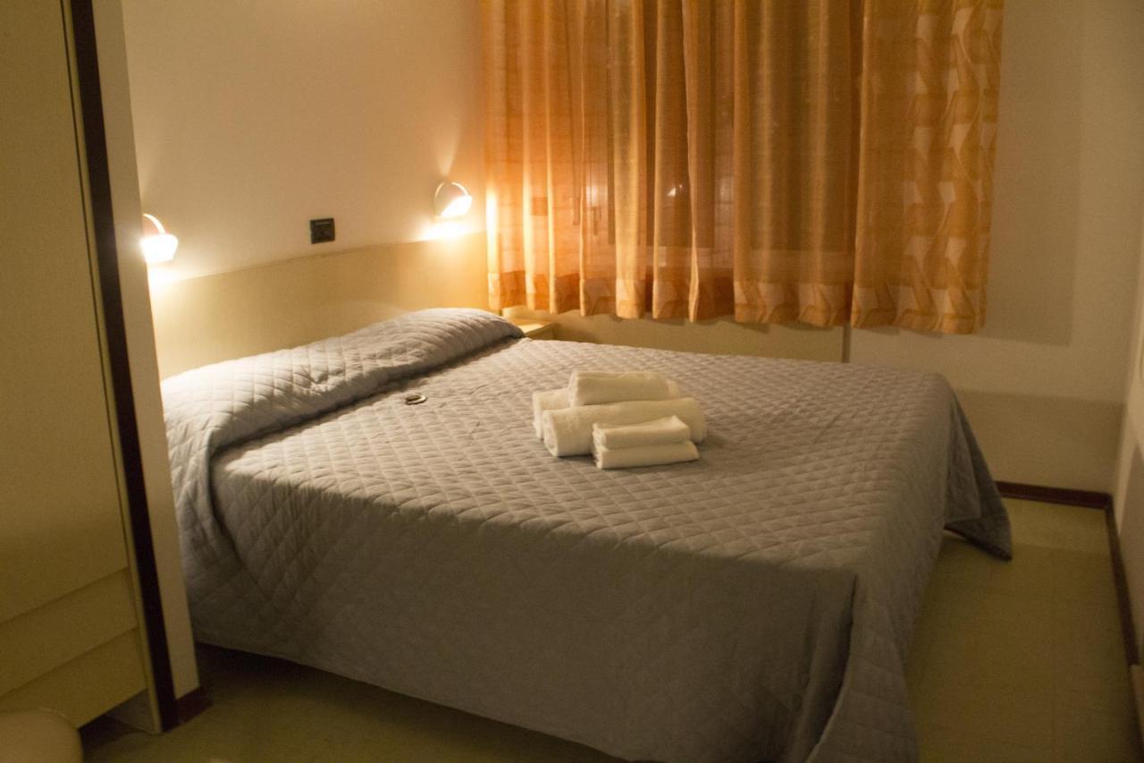 Hotel Sidney Bellaria-Igea Marina Eksteriør billede